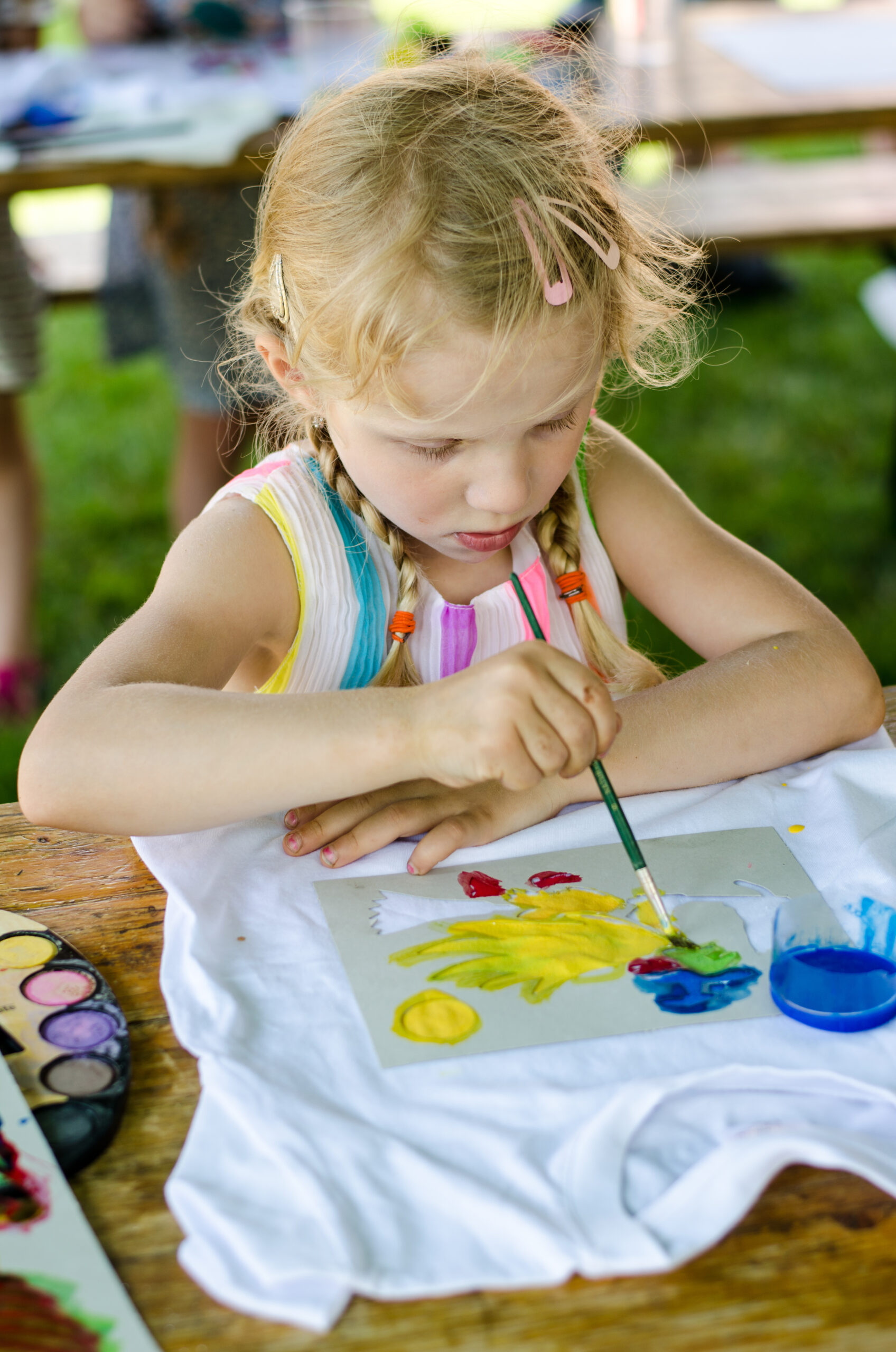 warsztaty artystyczne dla dzieci w wieku 6–12 lat